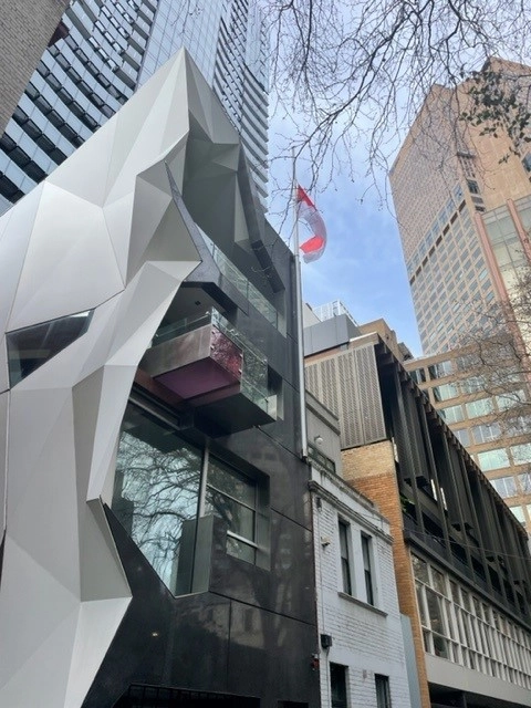 ambassade Melbourne - drapeau en berne