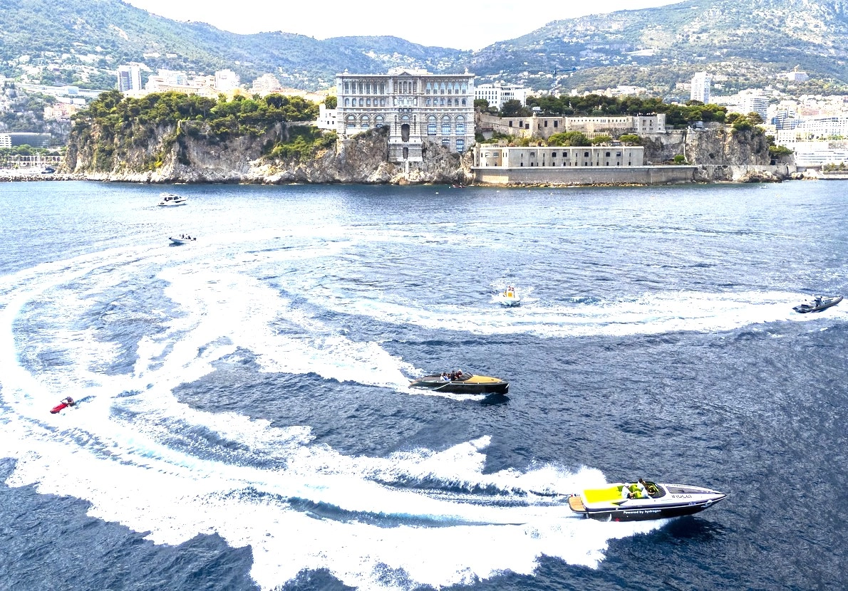 3-Rallye bateaux électriques devant le Musée Océnographique.jpg